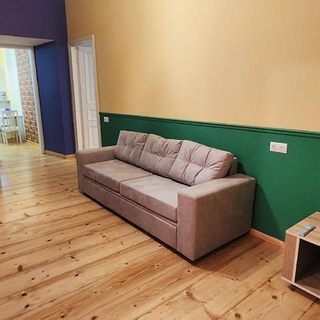 טביליסי Friends - Your Cosy Apartment In The Center מראה חיצוני תמונה